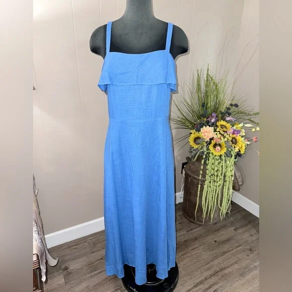 Ann Taylor • Midi Flare Dress - Picture 6 of 16